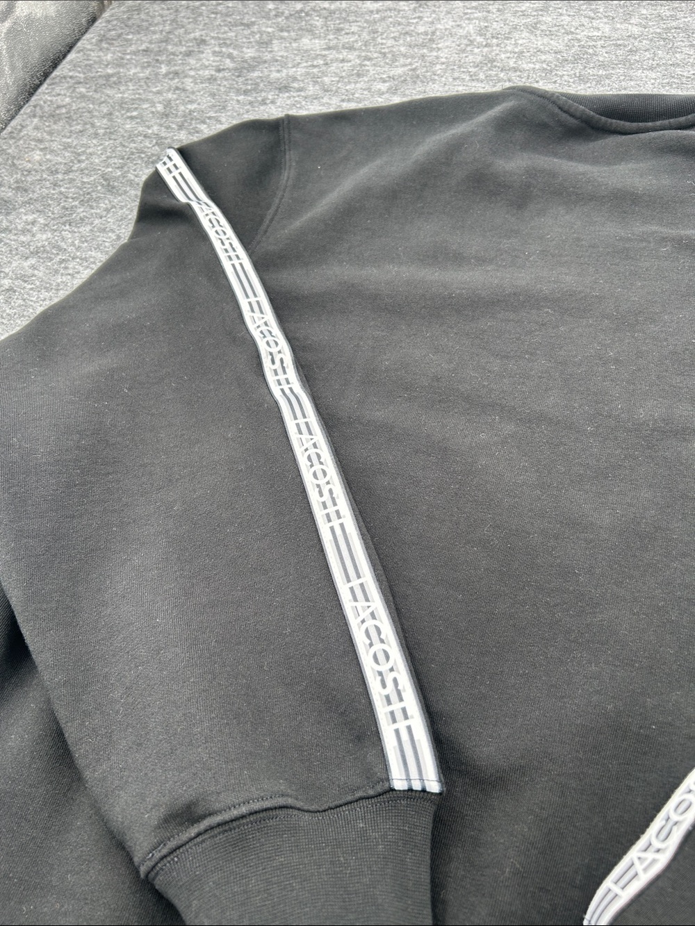 Lacoste Black Crewneck Sweatshirt with White Sleeve Tape Stripe Band Fleece XXL - Picture 10 of 13